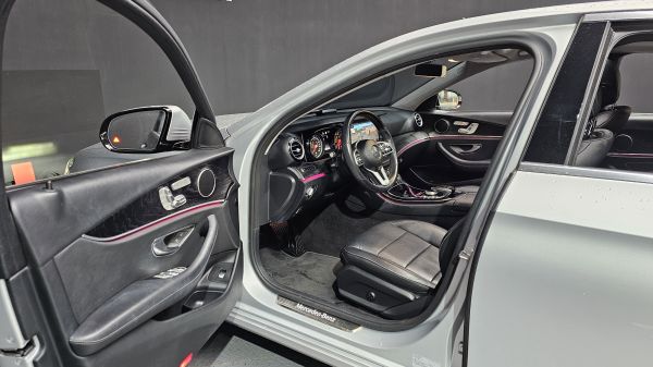 car Mercedes Benz E Class id12547 photo #6