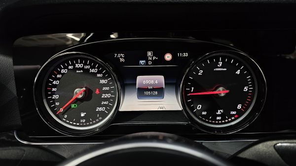 car Mercedes Benz E Class id12547 photo #8