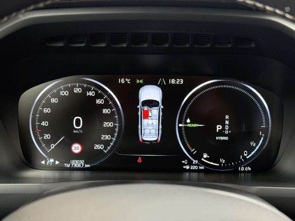 car Volvo XC90 id12629 photo #9