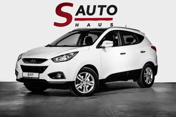 car Hyundai Tucson id12677 main photo