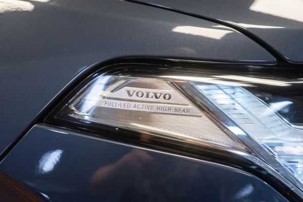 car Volvo XC90 id12690 photo #12