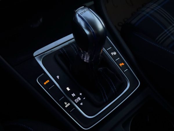 car Volkswagen Golf id12788 photo #15