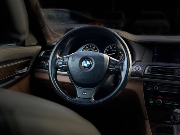 car BMW 7 Series id12789 photo #10