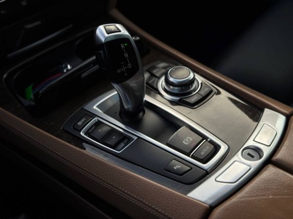 car BMW 7 Series id12789 photo #15