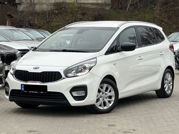 car KIA Carens id12801 main photo