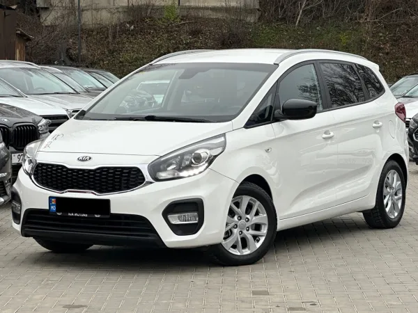 car KIA Carens id12801 main photo