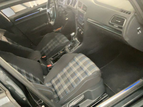 car Volkswagen Golf id12820 photo #7