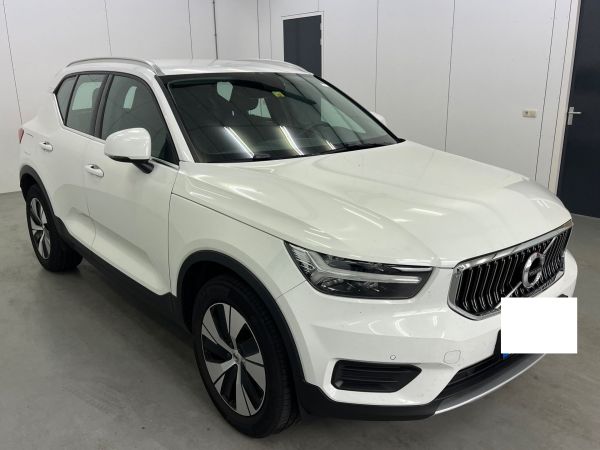car Volvo XC40 id12884 photo #4