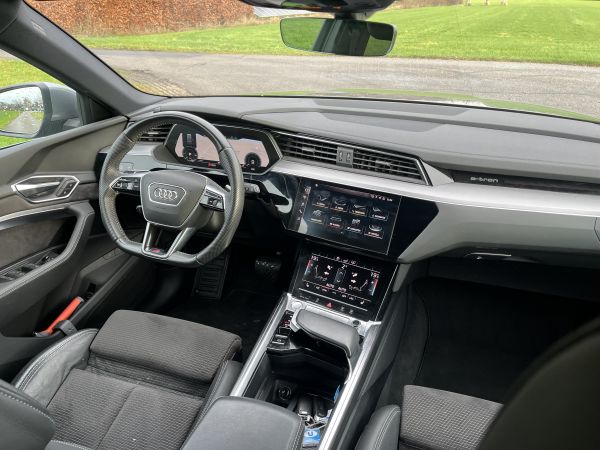car Audi e-tron id12894 photo #9