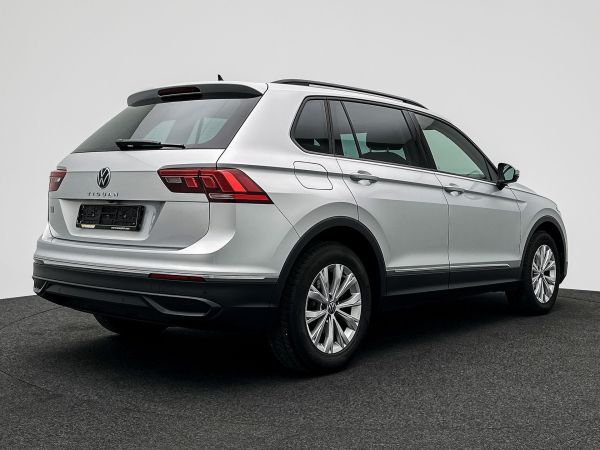 car Volkswagen Tiguan id12922 photo #3