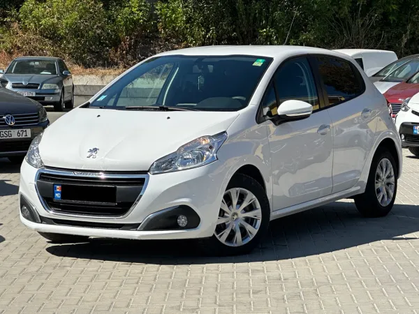 car Peugeot 208 id11958 main photo