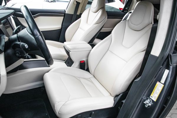 car Tesla Model X id11999 photo #7