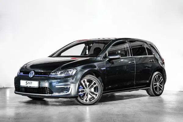 car Volkswagen Golf id12007 main photo