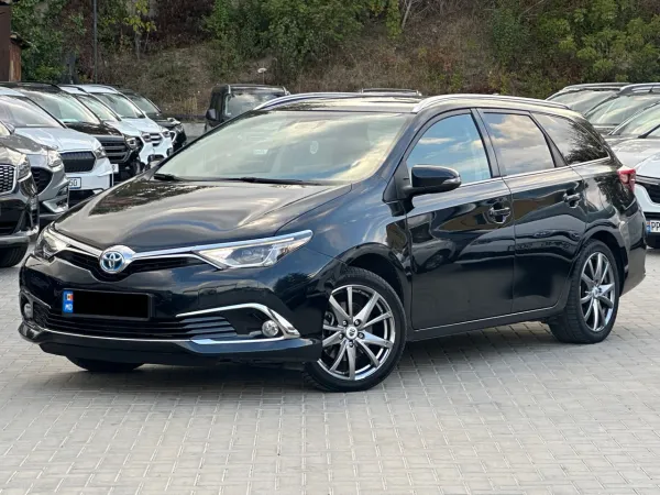 car Toyota Auris id12009 main photo