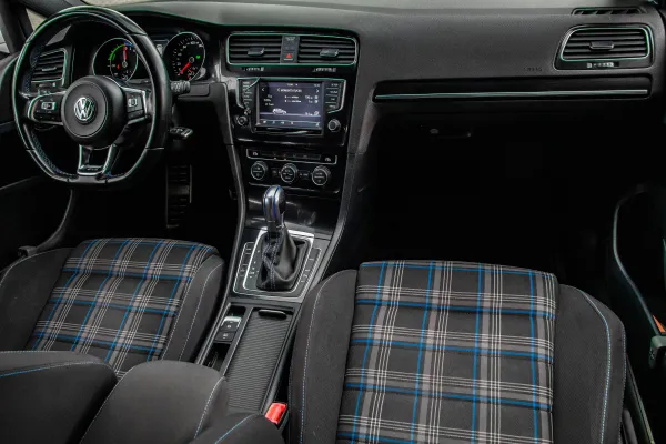 car Volkswagen Golf id12016 photo #8