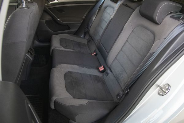 car Volkswagen Golf id11720 photo #7