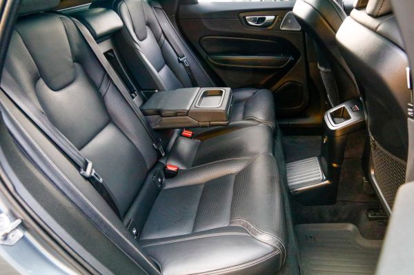 car Volvo XC60 id11379 photo #10