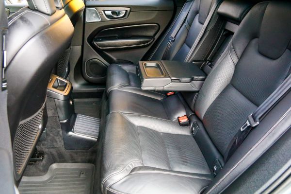 car Volvo XC60 id11379 photo #9