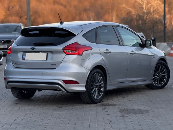 car Ford Focus Rs id11445 photo #2