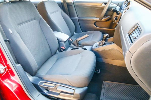 car Volkswagen Jetta id11772 photo #6