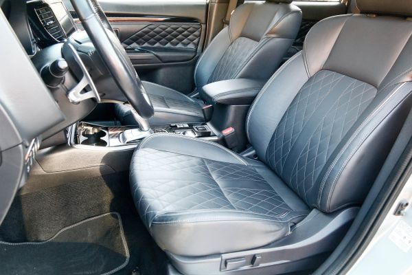 car Mitsubishi Outlander id11568 photo #5