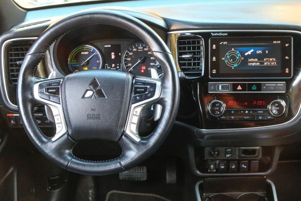 car Mitsubishi Outlander id11568 photo #10
