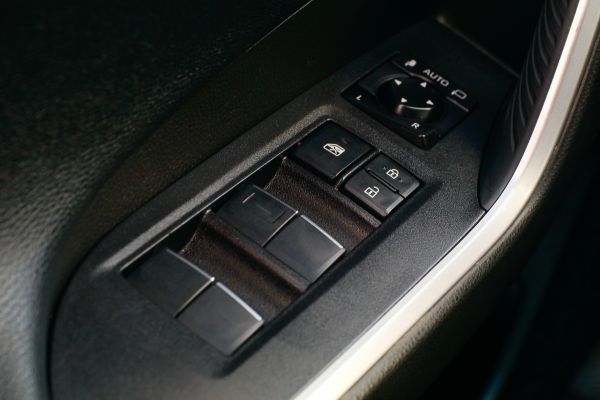 car Toyota Rav 4 id9962 photo #16