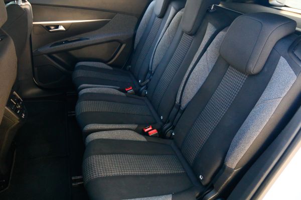 car Peugeot 5008 id9963 photo #6