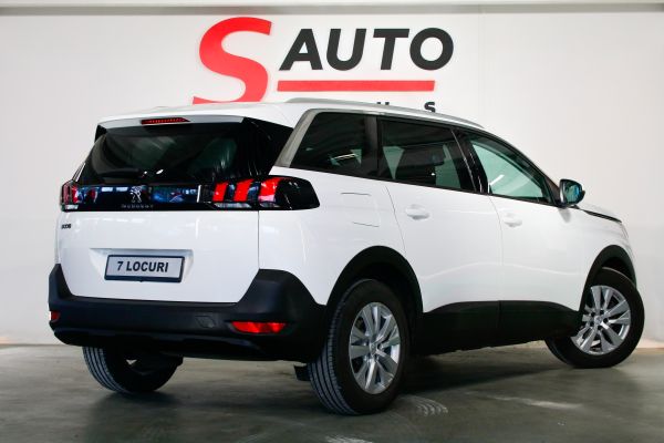 car Peugeot 5008 id9963 photo #2