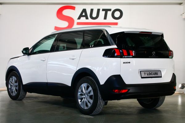 car Peugeot 5008 id9963 photo #4