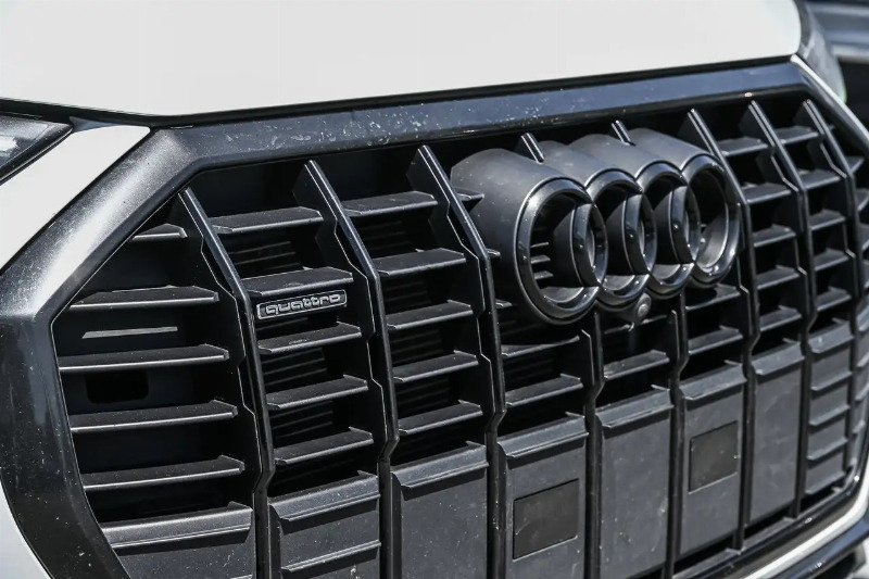 car Audi Q3 id140163 photo #4
