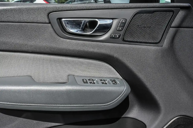 car Volvo XC60 id140949 photo #13