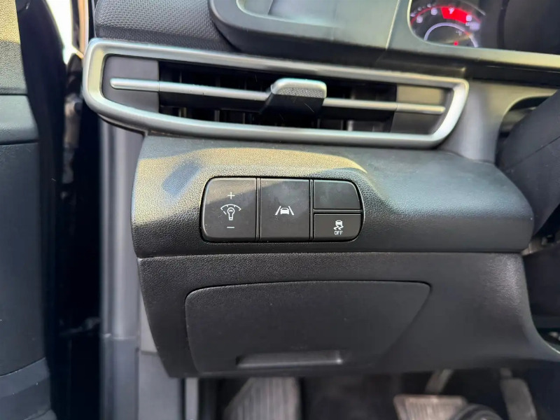 car Hyundai Elantra id150593 photo #19