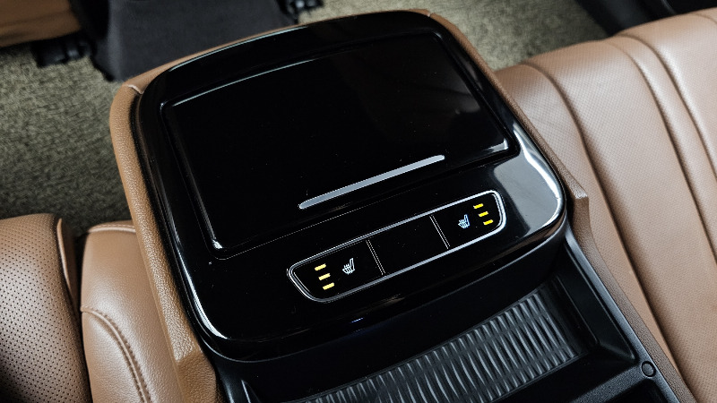 car Genesis G80 id165312 photo #19
