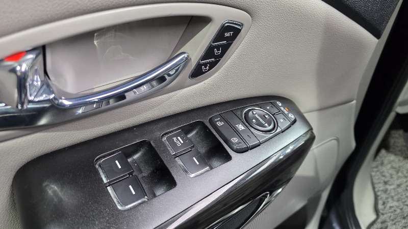 car KIA Carnival id193556 photo #17