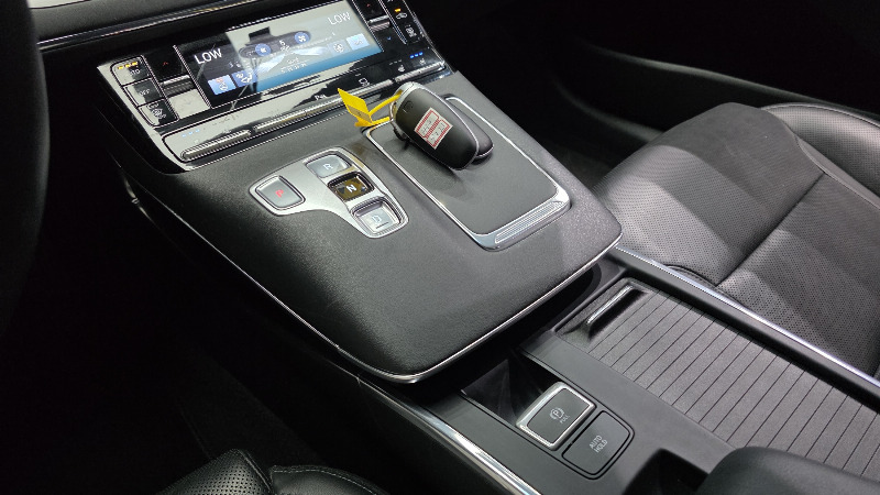 car Hyundai Grandeur id201925 photo #9