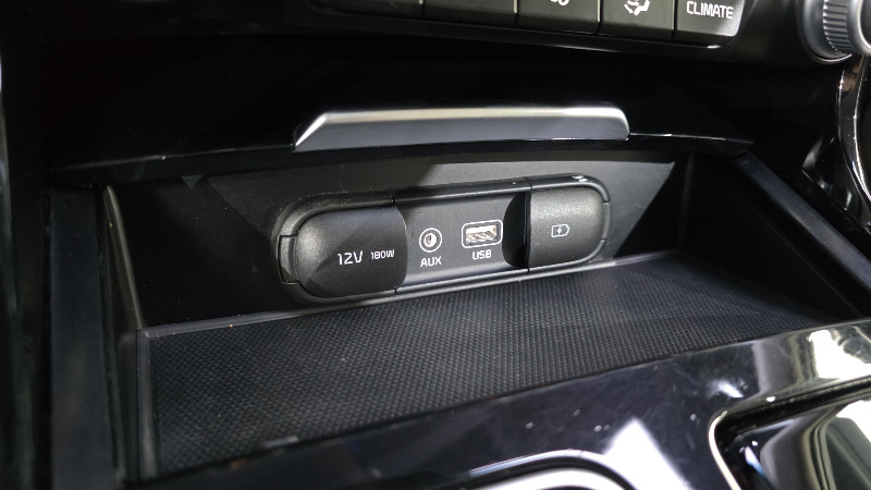 car KIA Stinger id206312 photo #13