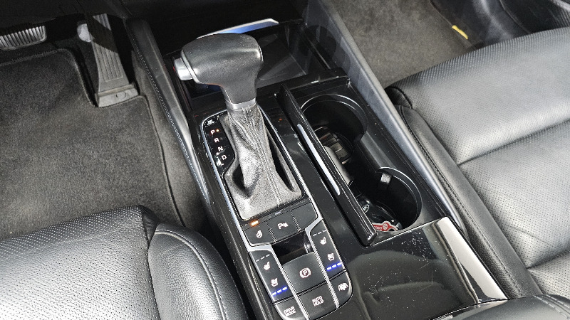 car KIA K7 id207375 photo #9