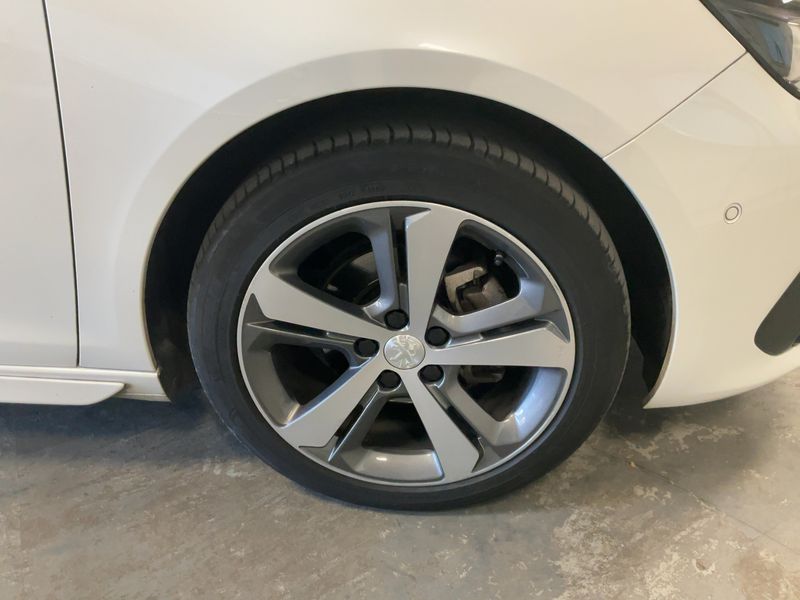 car Peugeot 308 id217313 photo #12