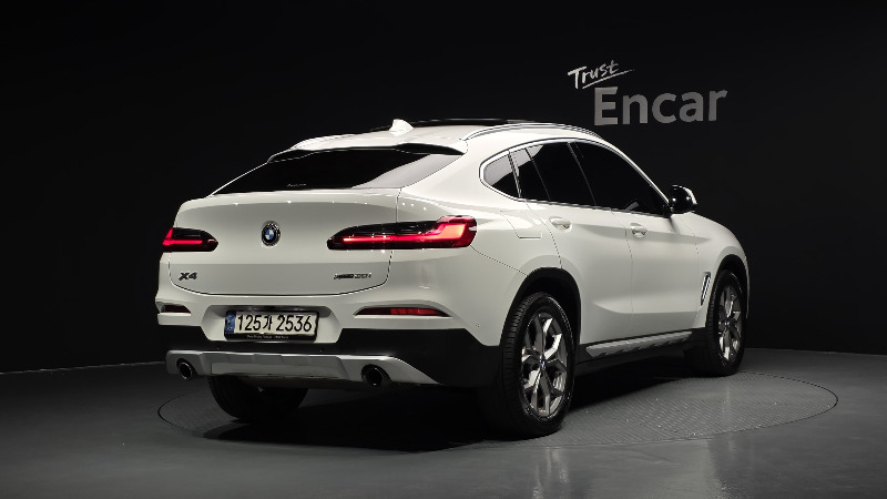 car BMW X4 id218947 photo #2
