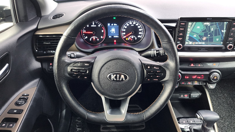 car KIA Stonic id219904 photo #13