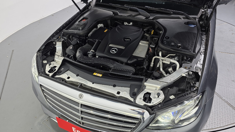 car Mercedes E-Class id221385 photo #6