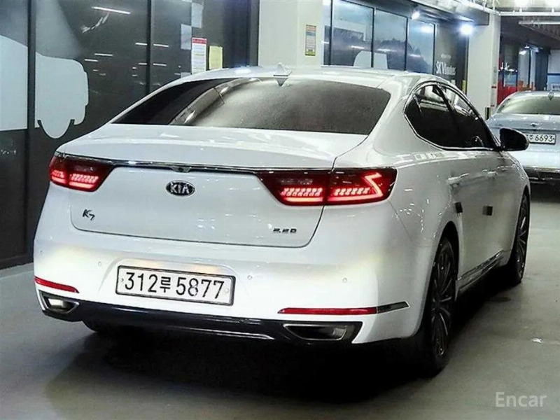 car KIA K7 id223591 photo #4