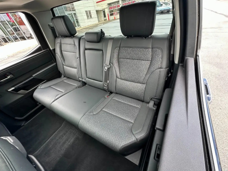 car Toyota Tundra id224022 photo #5