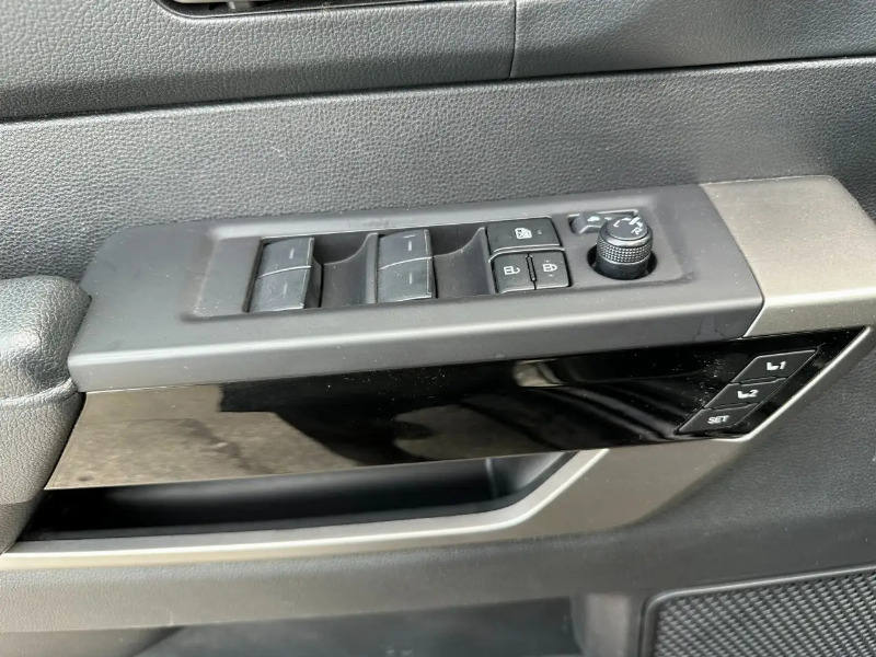 car Toyota Tundra id224022 photo #8