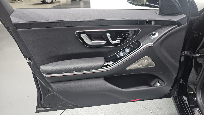 car Mercedes S-Class id224411 photo #24