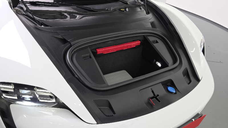 car Porsche Taycan id227659 photo #6