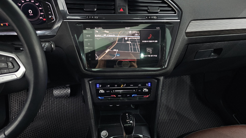 car Volkswagen Tiguan id227886 photo #15