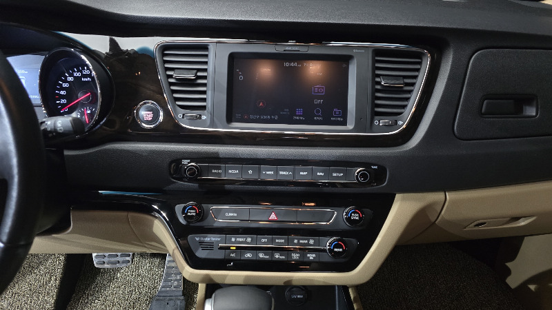 car KIA Carnival id228313 photo #14