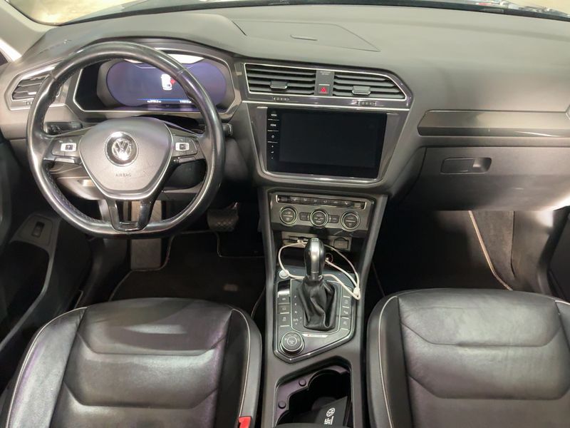 car Volkswagen Tiguan id231890 photo #17